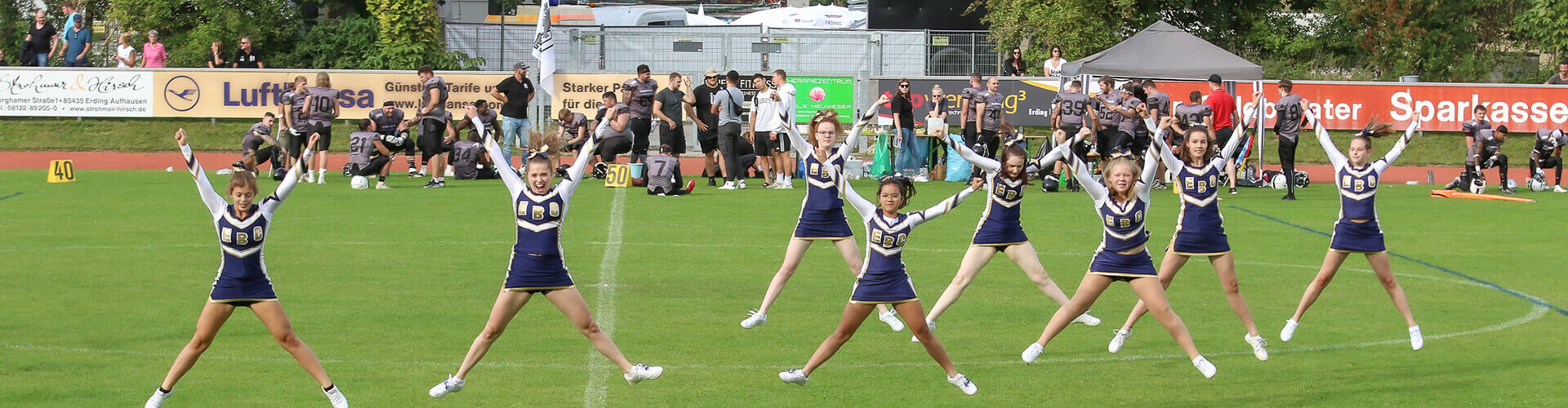 Cheerleader Aufstellung Einlauf